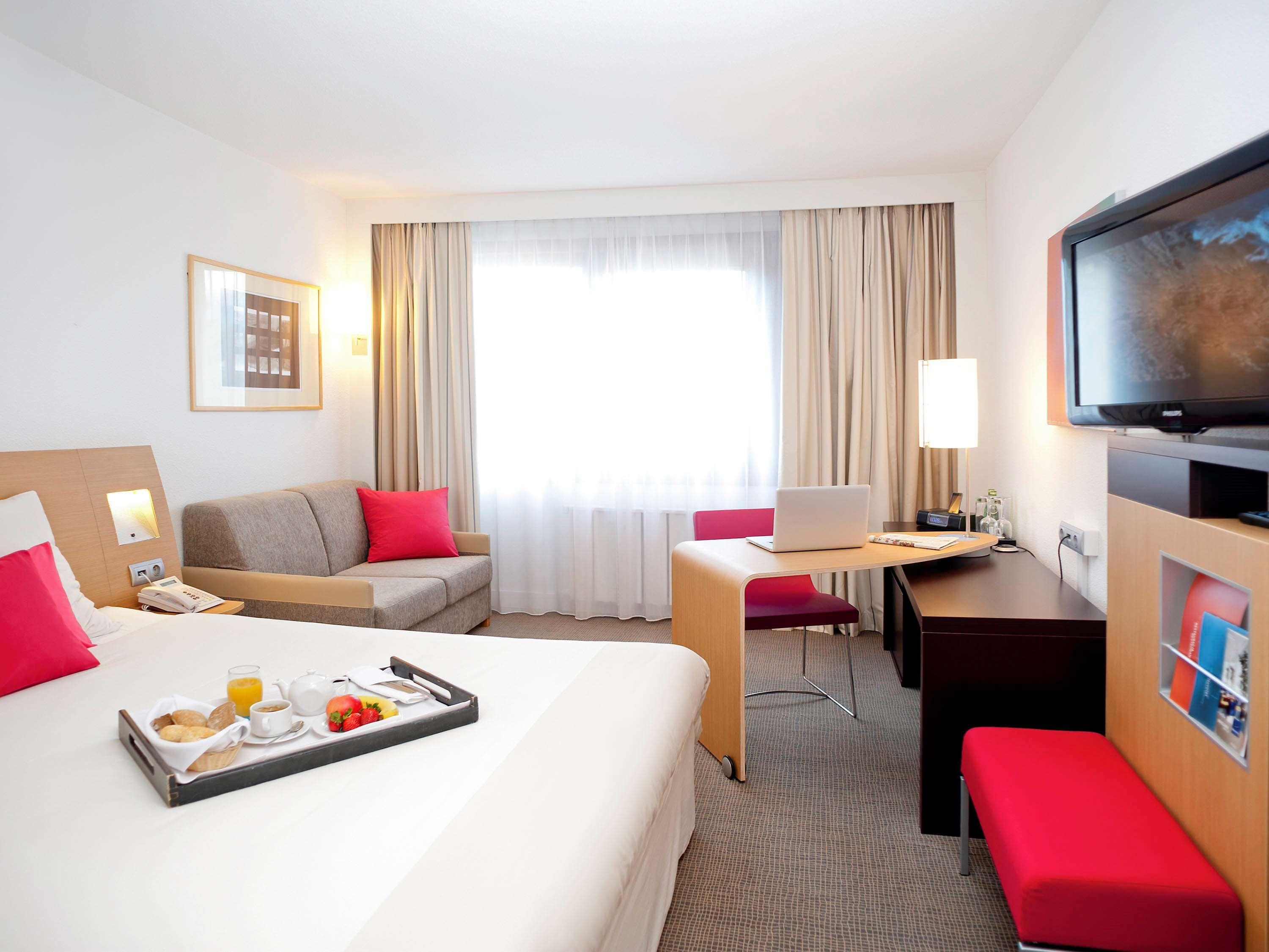 Hotell Novotel Airport 4*