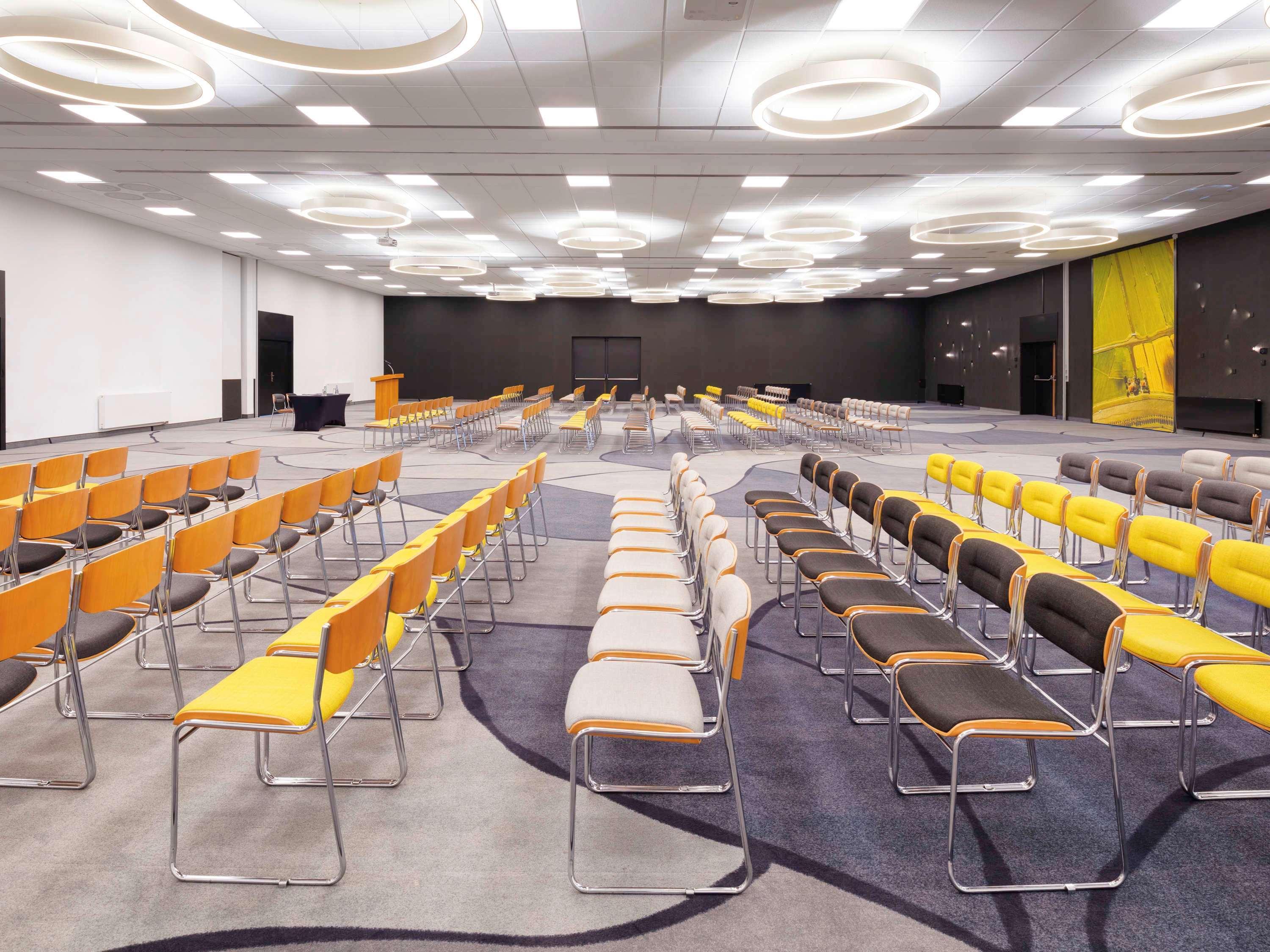 Novotel Airport Hotell 4*