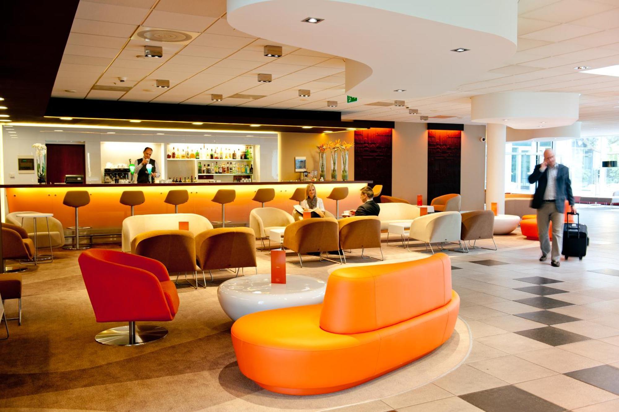Hotell Novotel Airport 4*